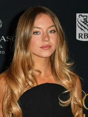 Sydney Sweeney OnlyFans Leaked Free Thumbnail Picture - #BfWmwmnnxn