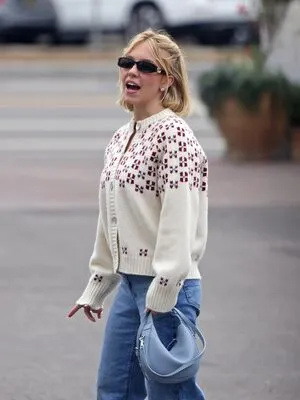 Sydney Sweeney OnlyFans Leaked Free Thumbnail Picture - #BnmEUpOPnA