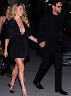 Sydney Sweeney OnlyFans Leaked Free Thumbnail Picture - #C2VcXiptUN