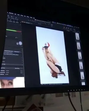 Sydney Sweeney OnlyFans Leaked Free Thumbnail Picture - #DjCmdYMJ9W