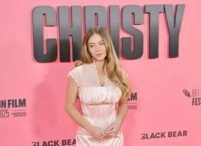 Sydney Sweeney OnlyFans Leaked Free Thumbnail Picture - #K7X1LXEKsU