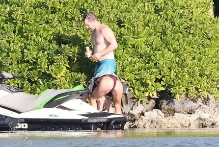 Sydney Sweeney OnlyFans Leaked Free Thumbnail Picture - #LFFKUaB9D7