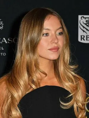 Sydney Sweeney OnlyFans Leaked Free Thumbnail Picture - #MchNdGlVTr