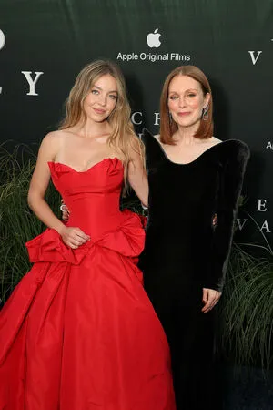 Sydney Sweeney OnlyFans Leaked Free Thumbnail Picture - #MuNosbPDYp