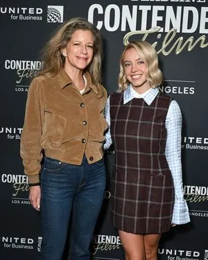 Sydney Sweeney OnlyFans Leaked Free Thumbnail Picture - #N4owV4zKcc