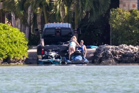 Sydney Sweeney OnlyFans Leaked Free Thumbnail Picture - #NLolEWr2at