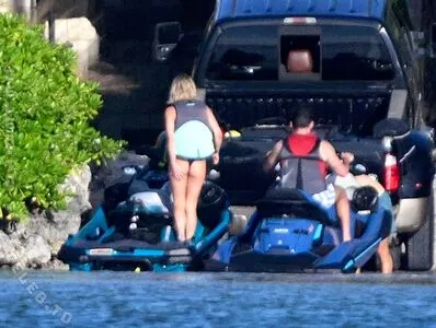 Sydney Sweeney OnlyFans Leaked Free Thumbnail Picture - #OAH04t8Bz8