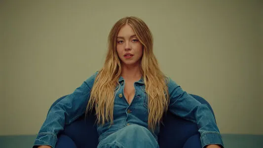 Sydney Sweeney OnlyFans Leaked Free Thumbnail Picture - #PeACR3Ry3y