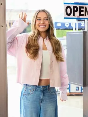 Sydney Sweeney OnlyFans Leaked Free Thumbnail Picture - #PeYDSM4L85