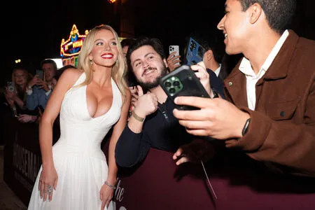 Sydney Sweeney OnlyFans Leaked Free Thumbnail Picture - #RfgnBaMgdI