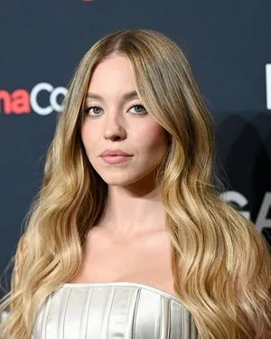 Sydney Sweeney OnlyFans Leaked Free Thumbnail Picture - #SyAEUBPDv4