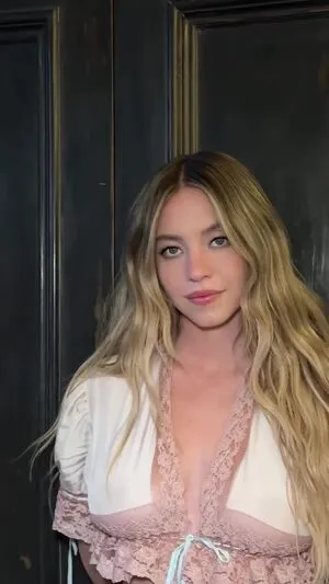 Sydney Sweeney OnlyFans Leaked Free Thumbnail Picture - #VOVKWx6TOX