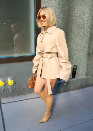 Sydney Sweeney OnlyFans Leaked Free Thumbnail Picture - #aBm4HyrxtB