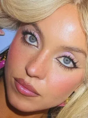 Sydney Sweeney OnlyFans Leaked Free Thumbnail Picture - #afWeiogPJP