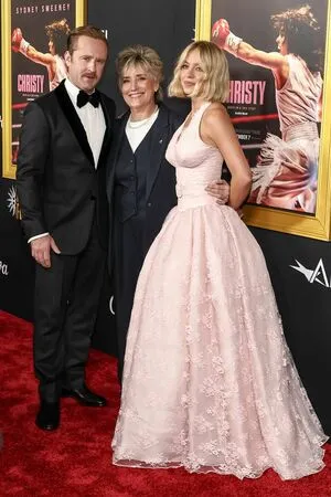 Sydney Sweeney OnlyFans Leaked Free Thumbnail Picture - #bogoZUKkVw