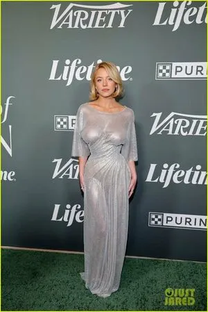 Sydney Sweeney OnlyFans Leaked Free Thumbnail Picture - #fES2oM78uN