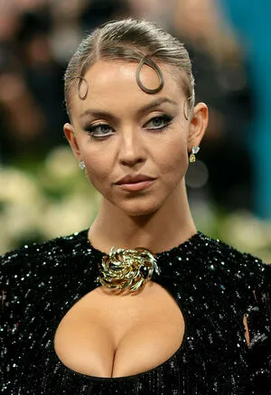 Sydney Sweeney OnlyFans Leaked Free Thumbnail Picture - #g2l6xgLVCU