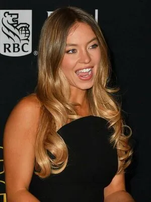 Sydney Sweeney OnlyFans Leaked Free Thumbnail Picture - #iEgCLVypgW