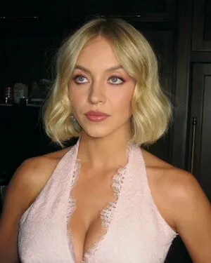 Sydney Sweeney OnlyFans Leaked Free Thumbnail Picture - #kZh6x6GLah
