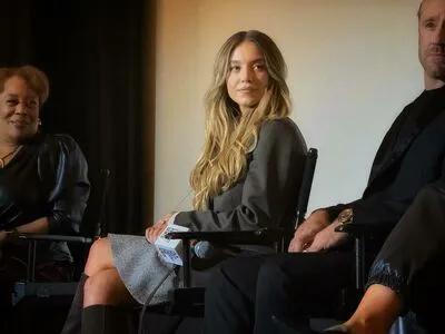 Sydney Sweeney OnlyFans Leaked Free Thumbnail Picture - #mpniaFB1O4