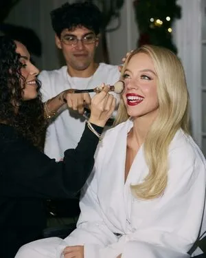 Sydney Sweeney OnlyFans Leaked Free Thumbnail Picture - #pcDA0VUZEc