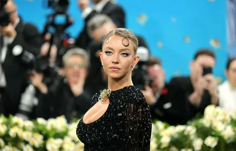 Sydney Sweeney OnlyFans Leaked Free Thumbnail Picture - #vx5tCe8aew