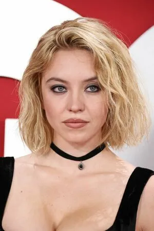 Sydney Sweeney OnlyFans Leaked Free Thumbnail Picture - #yZN355LDH6