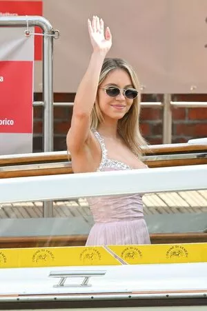 Sydney Sweeney OnlyFans Leaked Free Thumbnail Picture - #0lyHWj9Waq