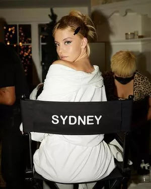 Sydney Sweeney OnlyFans Leaked Free Thumbnail Picture - #2S7DYA6woA