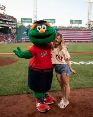 Sydney Sweeney OnlyFans Leaked Free Thumbnail Picture - #3llbAeyOEC