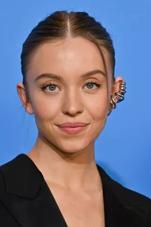 Sydney Sweeney OnlyFans Leaked Free Thumbnail Picture - #4AYkL5Mjbl