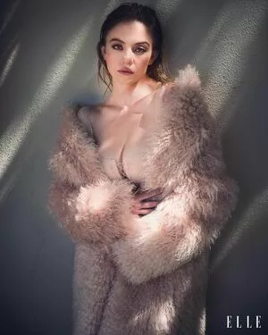 Sydney Sweeney OnlyFans Leaked Free Thumbnail Picture - #4c3e7SL2W0