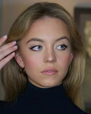 Sydney Sweeney OnlyFans Leaked Free Thumbnail Picture - #7Eoi2YUrtn