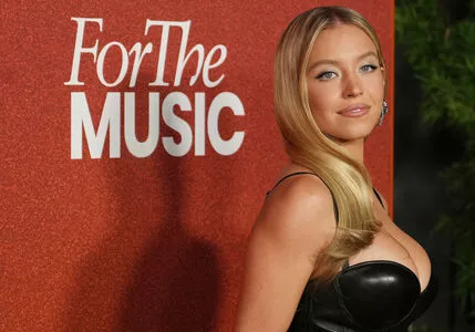 Sydney Sweeney OnlyFans Leaked Free Thumbnail Picture - #AzZGrXzLFs