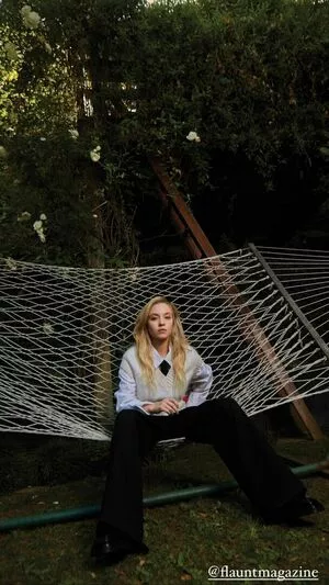 Sydney Sweeney OnlyFans Leaked Free Thumbnail Picture - #B1DkR9leyh