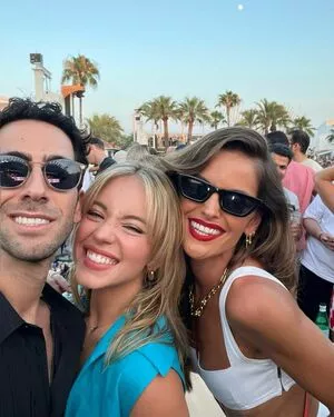 Sydney Sweeney OnlyFans Leaked Free Thumbnail Picture - #CzoxYfZWO4