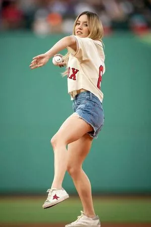 Sydney Sweeney OnlyFans Leaked Free Thumbnail Picture - #DsgWSiqRIM