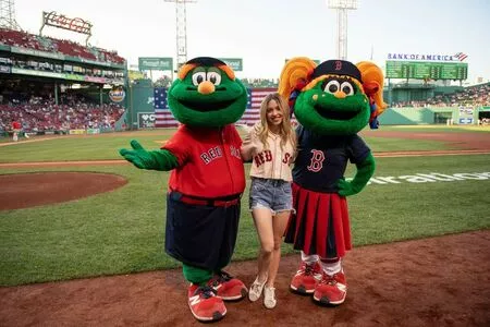 Sydney Sweeney OnlyFans Leaked Free Thumbnail Picture - #GFLVn92cxo