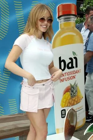 Sydney Sweeney OnlyFans Leaked Free Thumbnail Picture - #KIt7j6yF7U