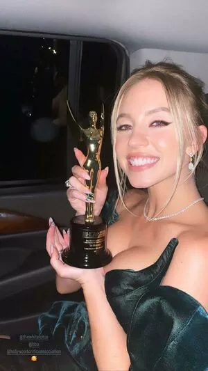 Sydney Sweeney OnlyFans Leaked Free Thumbnail Picture - #SDGbf0Mt9u