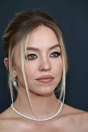 Sydney Sweeney OnlyFans Leaked Free Thumbnail Picture - #Sj440HYCD5