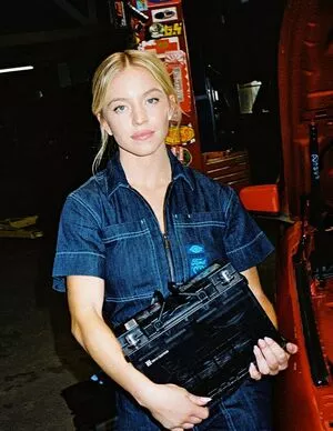 Sydney Sweeney OnlyFans Leaked Free Thumbnail Picture - #TFdJ02dPon