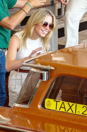 Sydney Sweeney OnlyFans Leaked Free Thumbnail Picture - #TpT0fU3Gtk