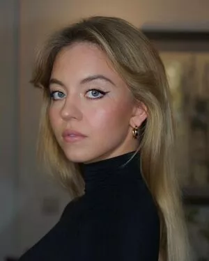 Sydney Sweeney OnlyFans Leaked Free Thumbnail Picture - #W0ybGjgW6h