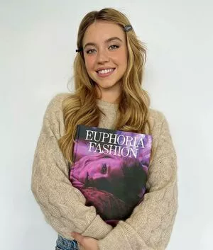 Sydney Sweeney OnlyFans Leaked Free Thumbnail Picture - #W3folDylg0