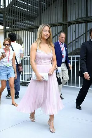 Sydney Sweeney OnlyFans Leaked Free Thumbnail Picture - #WBEDlC4hcf