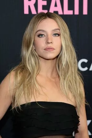 Sydney Sweeney OnlyFans Leaked Free Thumbnail Picture - #WVomsOb2fe