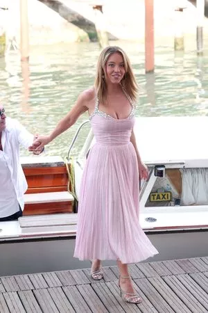 Sydney Sweeney OnlyFans Leaked Free Thumbnail Picture - #X1e6aytrh2