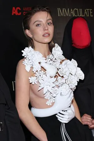 Sydney Sweeney OnlyFans Leaked Free Thumbnail Picture - #Xi2NkIOIK3