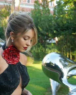 Sydney Sweeney OnlyFans Leaked Free Thumbnail Picture - #YYuW1juVkr